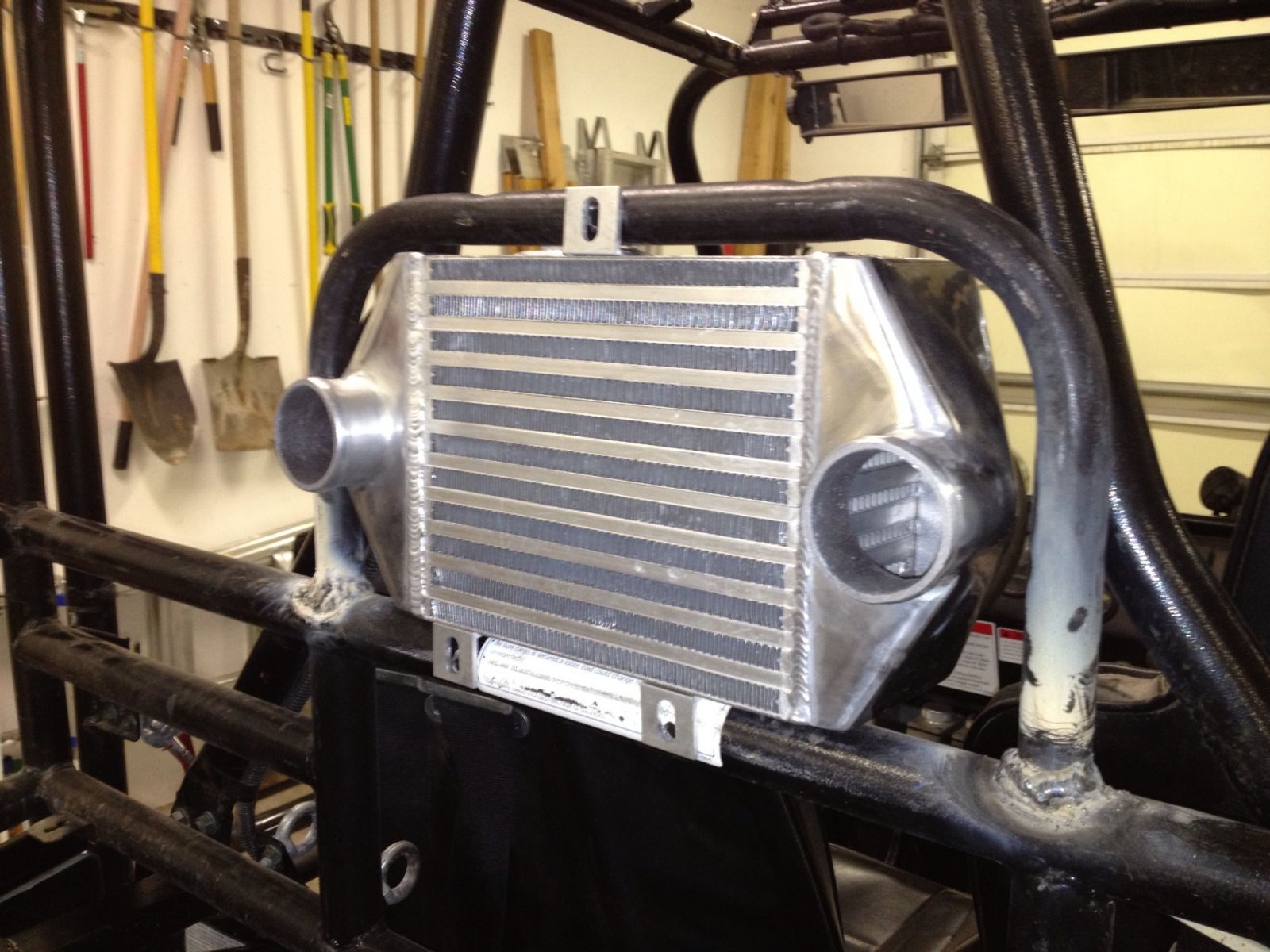 Inter cooler mount