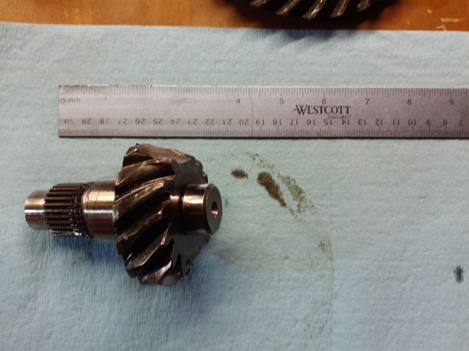 front pinion gear