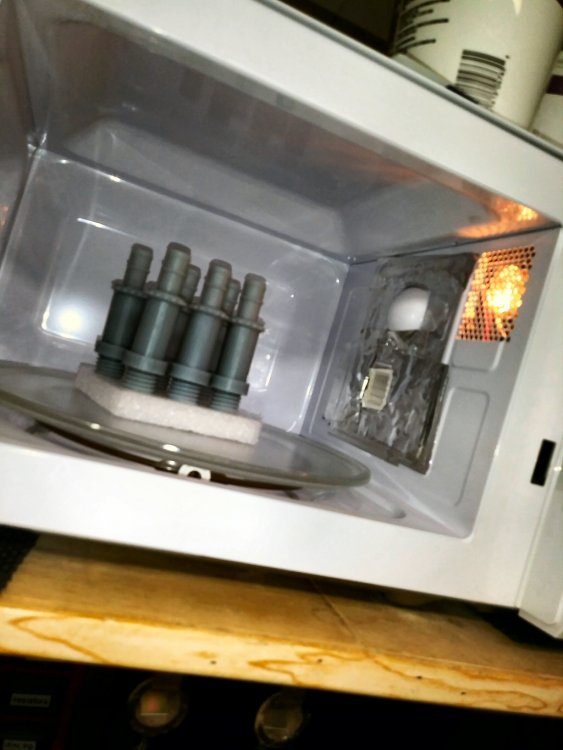 OilFiller-12.thumb.jpg.59cc0b5673f5c1f122b255910b544abe.jpg