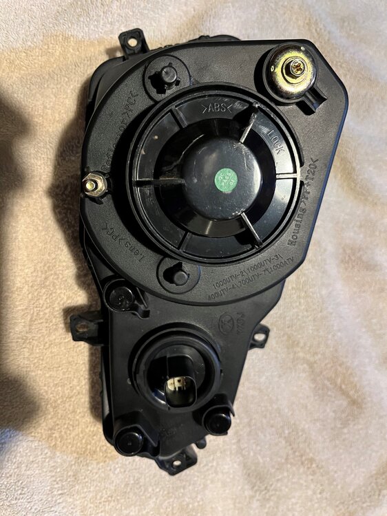 headlight.jpg
